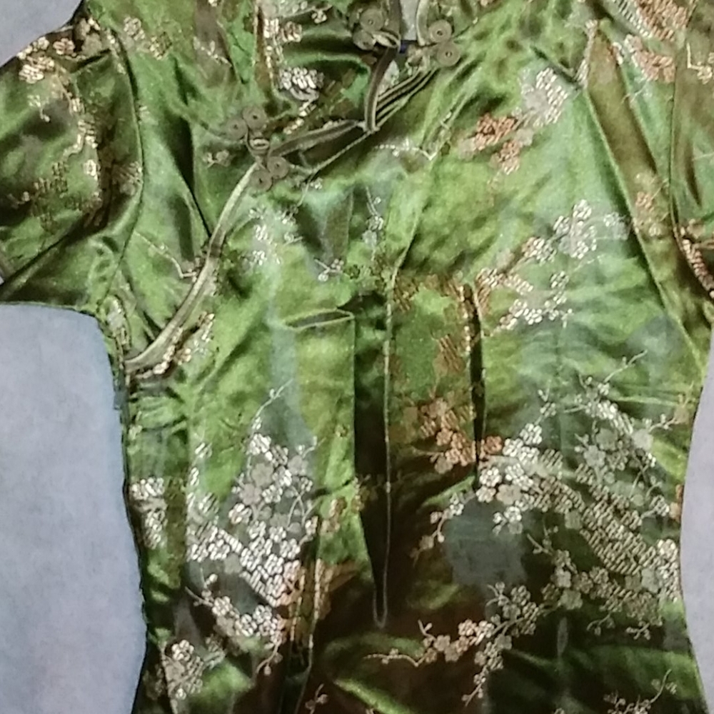 Oriental dress
